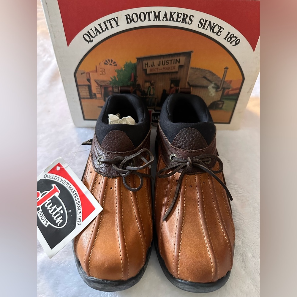 Justin Chukka shoes size 1.5 NEW - Picture 1 of 6
